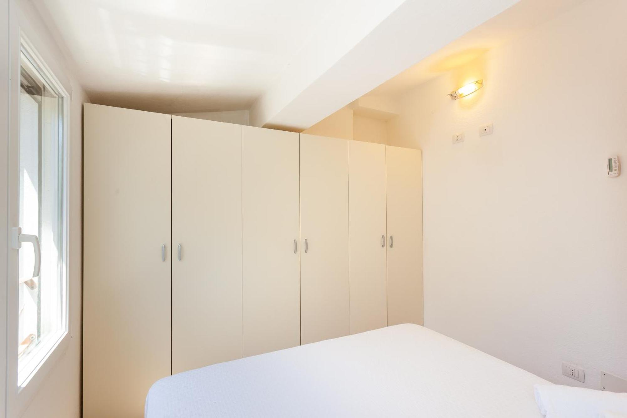 Apartment Free Parking - Sea View -